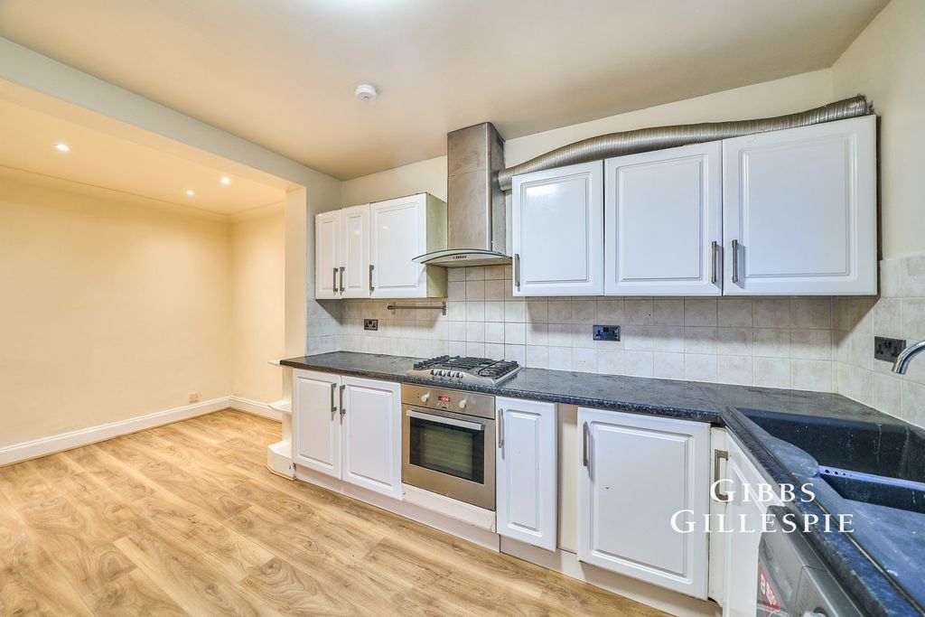 Property photo 3 of 12 Pbox-Img.Jpg