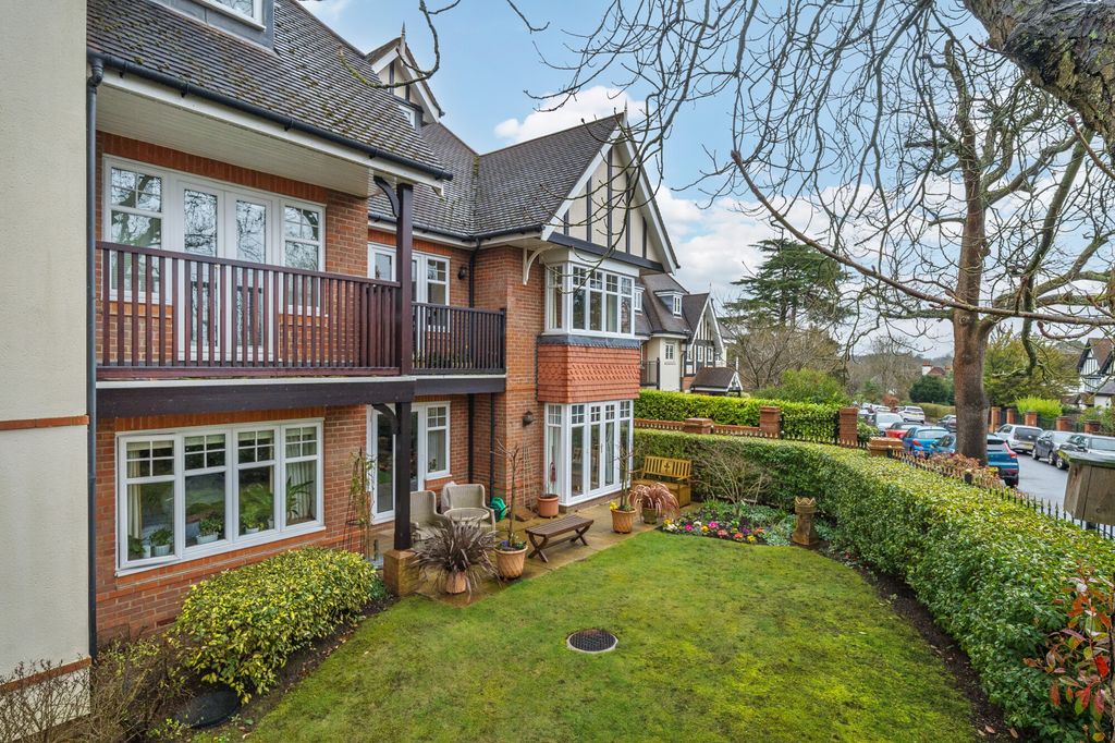 Property photo 2 of 16