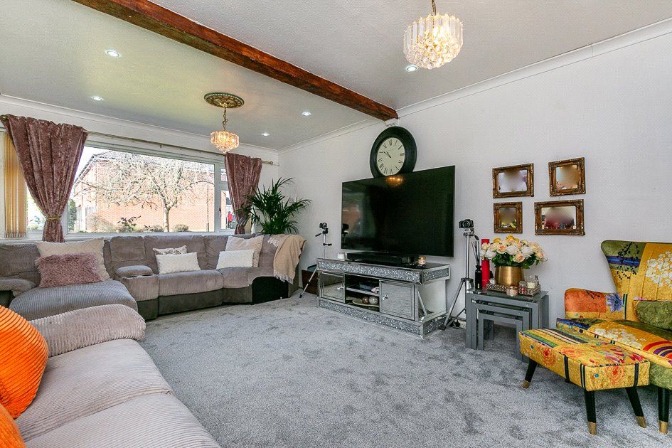 Property photo 2 of 17 Picture No. 02