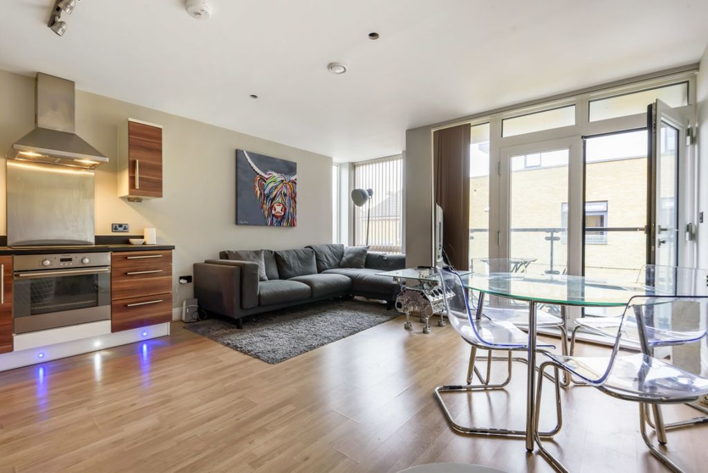 Property photo 2 of 8 840351 (2)