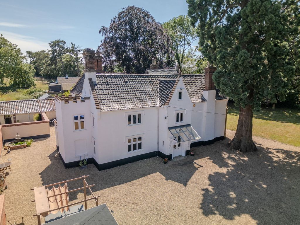 Property photo 1 of 55