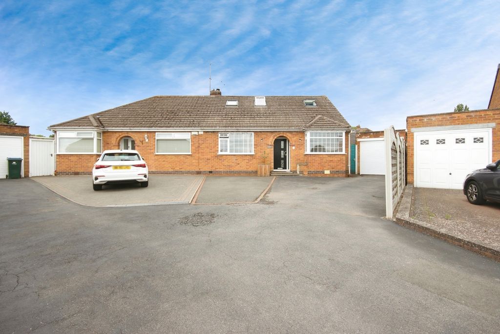 Property photo 1 of 17 Photo