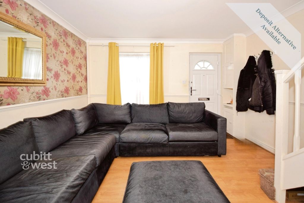 Property photo 2 of 13 Lounge