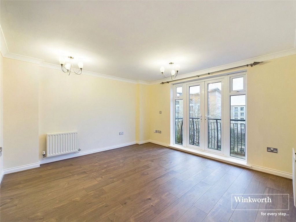 Property photo 2 of 12 Picture No. 24
