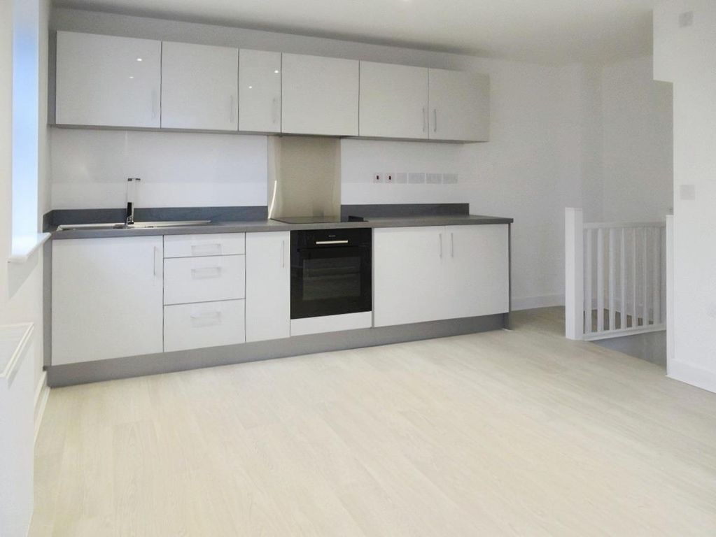 Property photo 2 of 11 Open-Plan Lounge/Dining/Kitchen