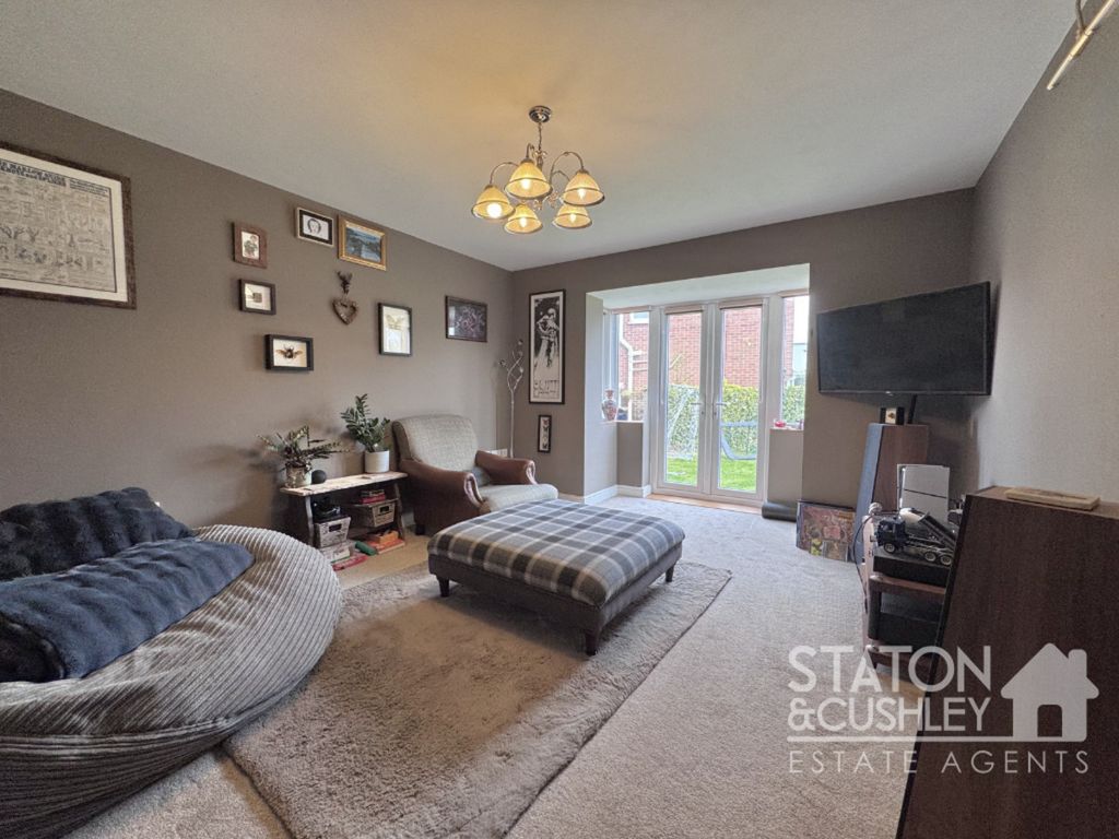 Property photo 2 of 21