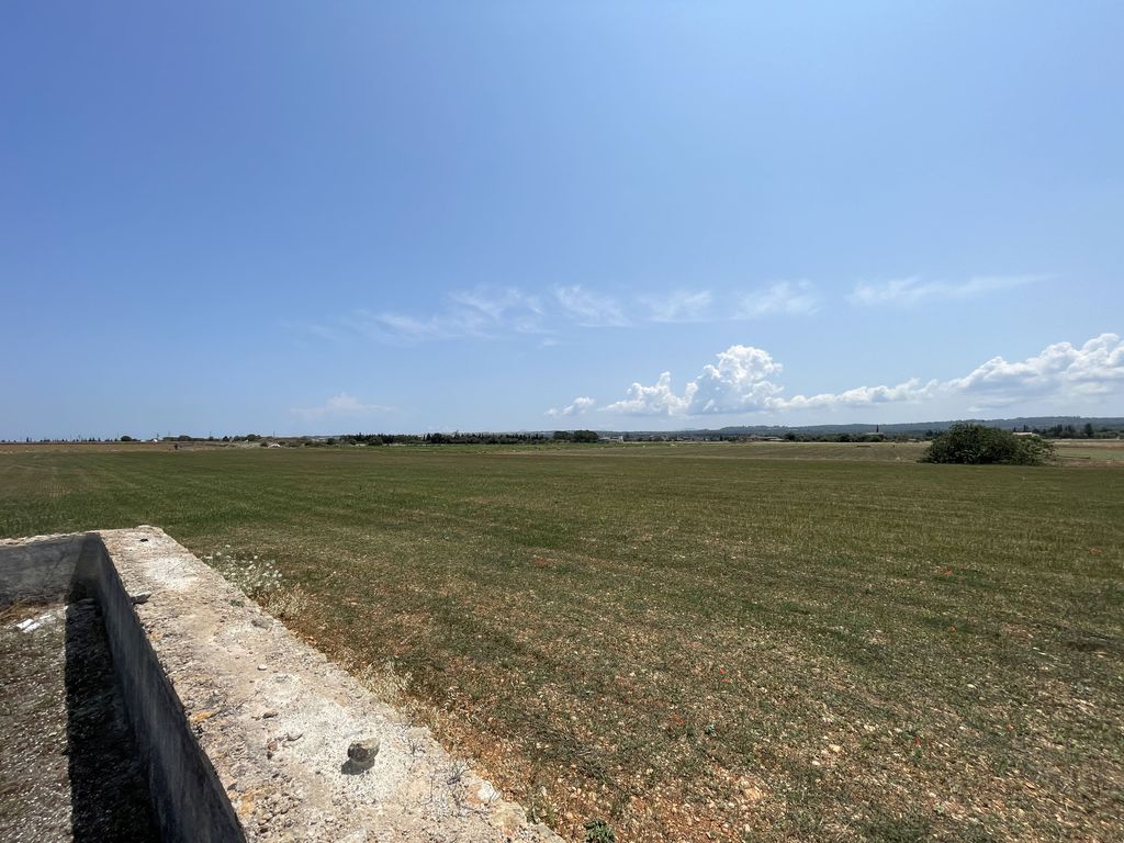 Property photo 3 of 8 003.Jpg