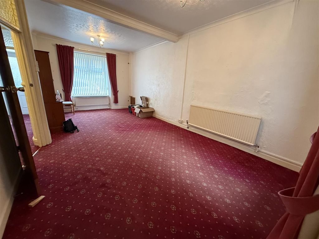 Property photo 2 of 17 Living Room