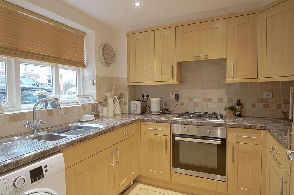 Property photo 3 of 12 Kitch .Jpg