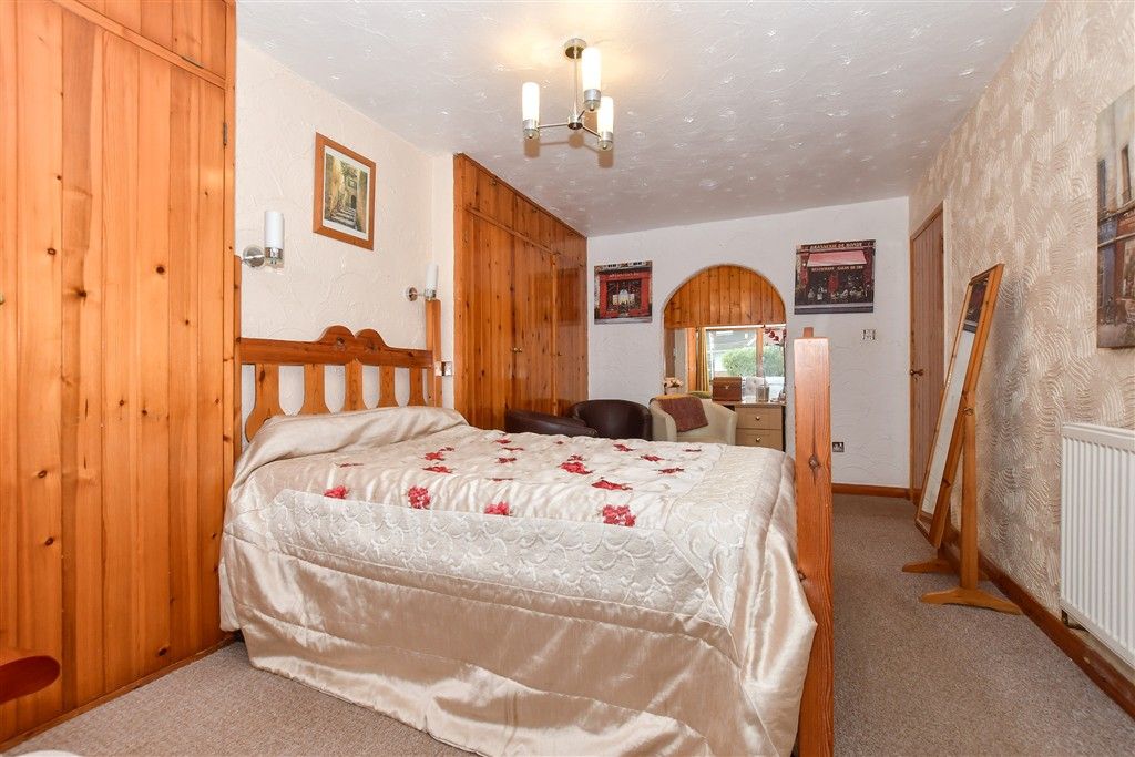 Property photo 1 of 9 Bedroom 1