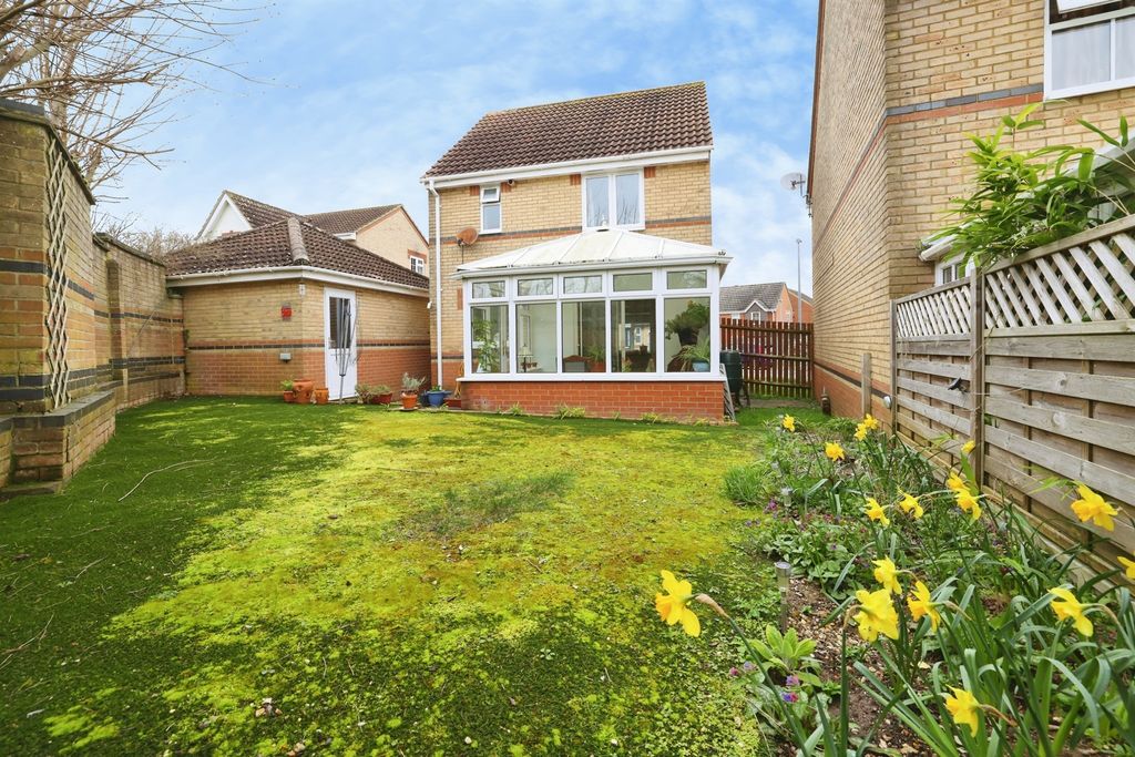 Property photo 2 of 17