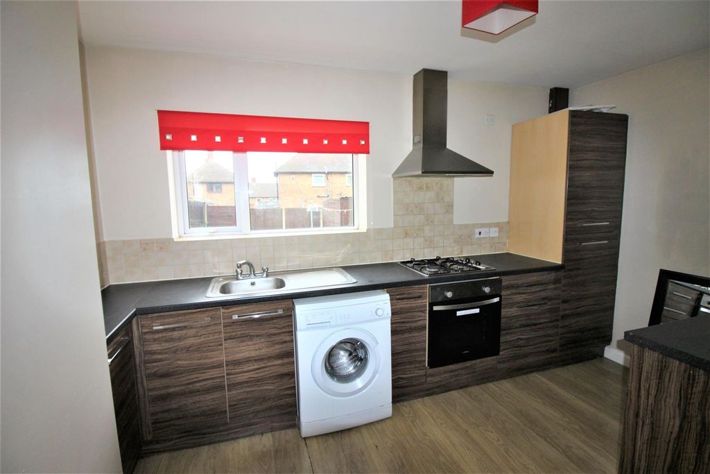 Property photo 2 of 7 Dinner.Jpg