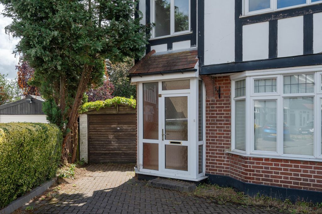 Property photo 2 of 24