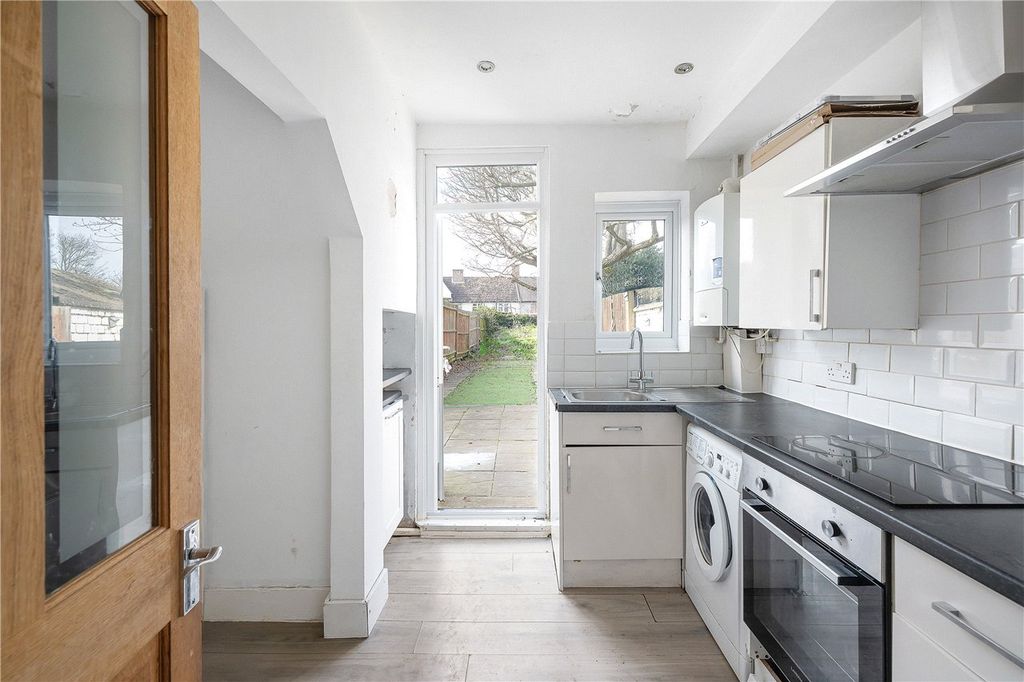 Property photo 3 of 8 Picture No. 08