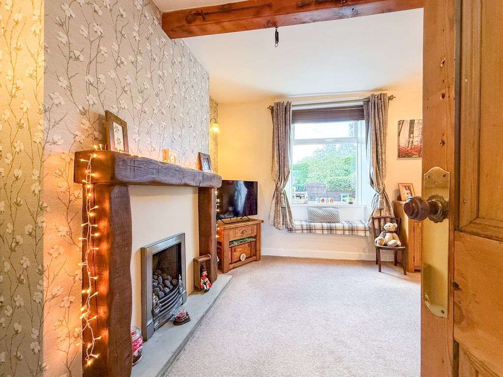 Property photo 2 of 27