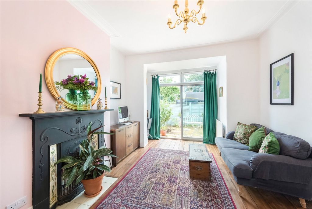 Property photo 1 of 9 Reception Room