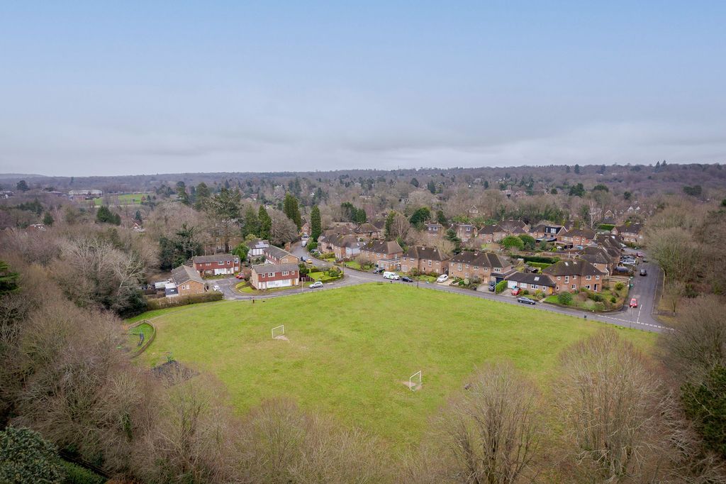 Property photo 2 of 14