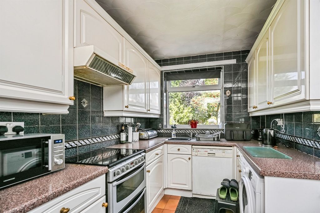 Property photo 2 of 15