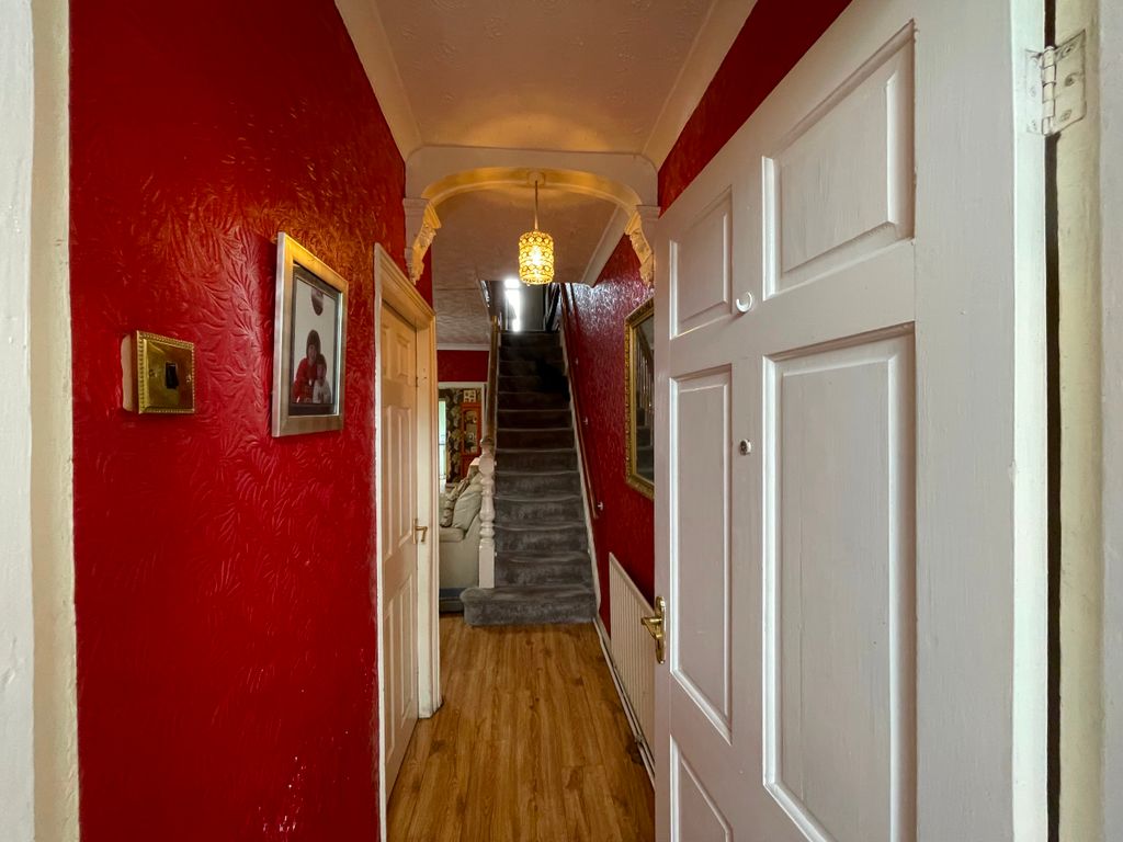 Property photo 3 of 20