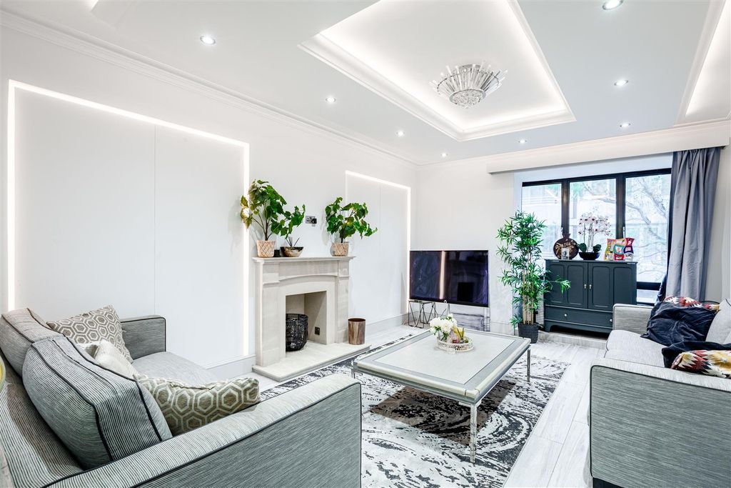 Property photo 3 of 15 Porchester Gate-1.Jpg