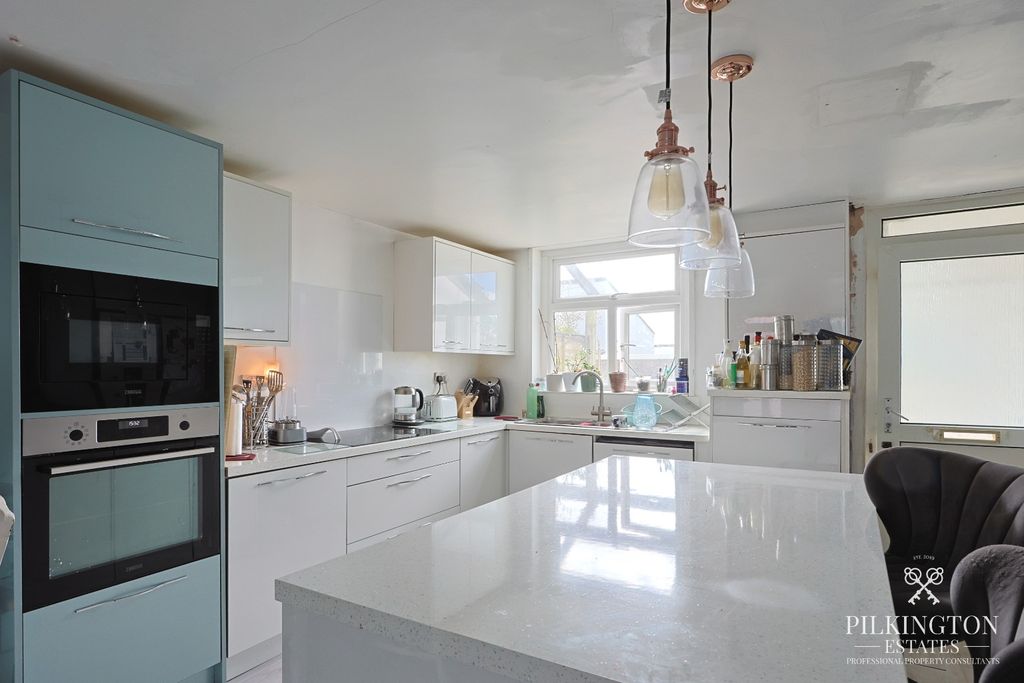 Property photo 3 of 15 5150714