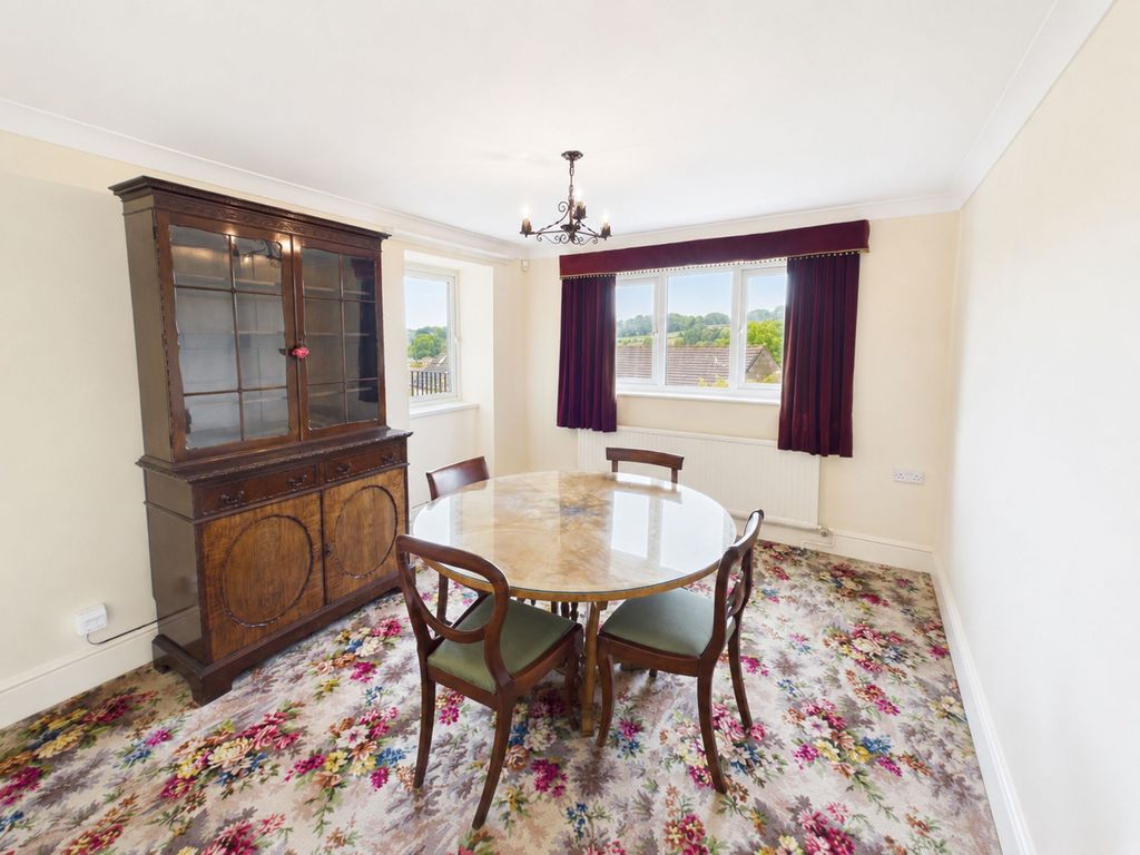 Property photo 3 of 26