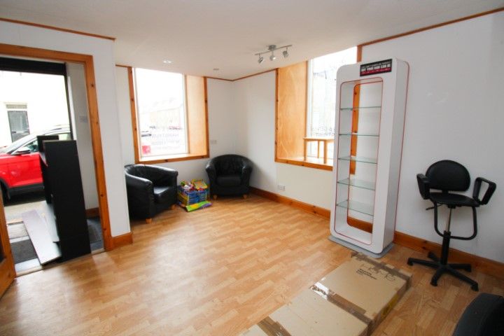 Property photo 2 of 9 2