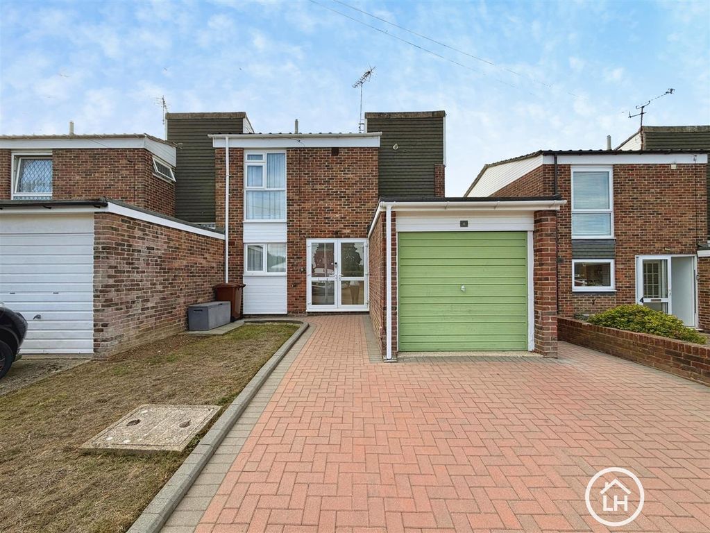 Property photo 1 of 13 External