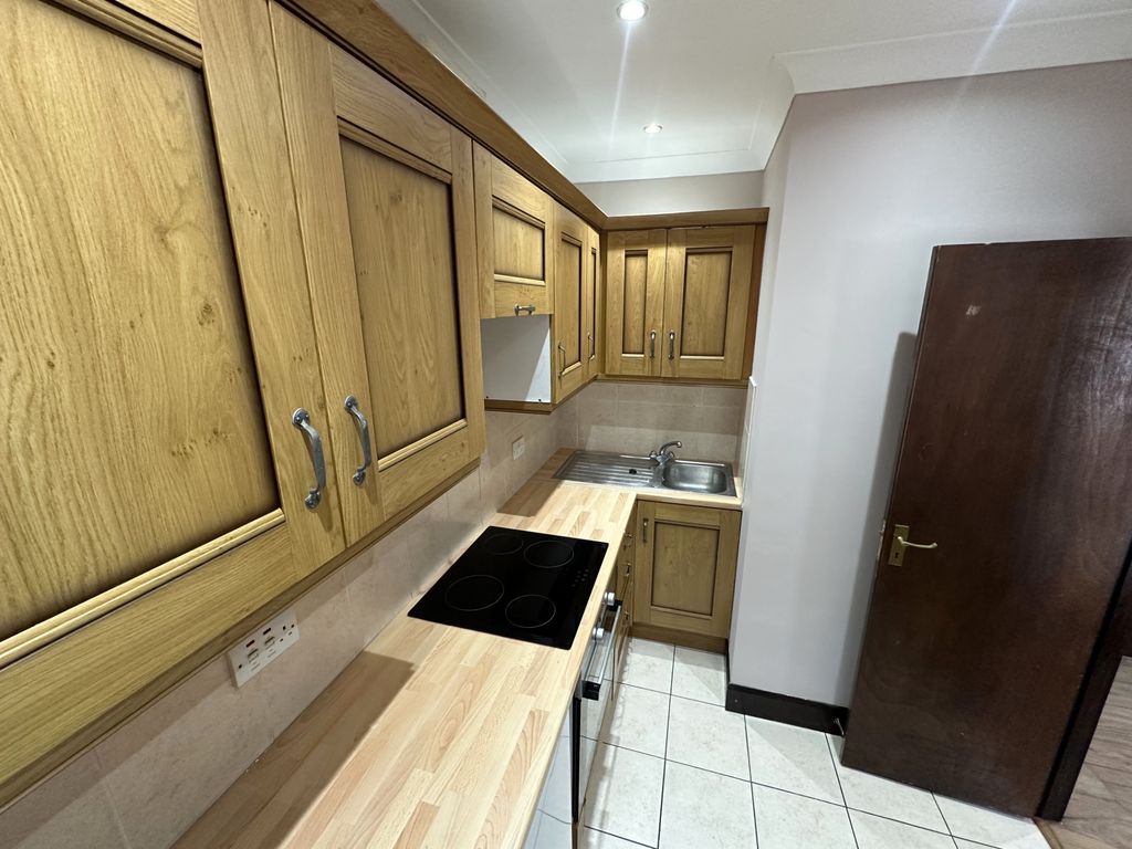 Property photo 3 of 8 Photo 3