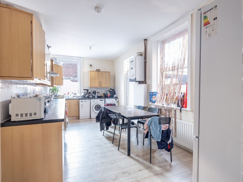 Property photo 1 of 9 2882141