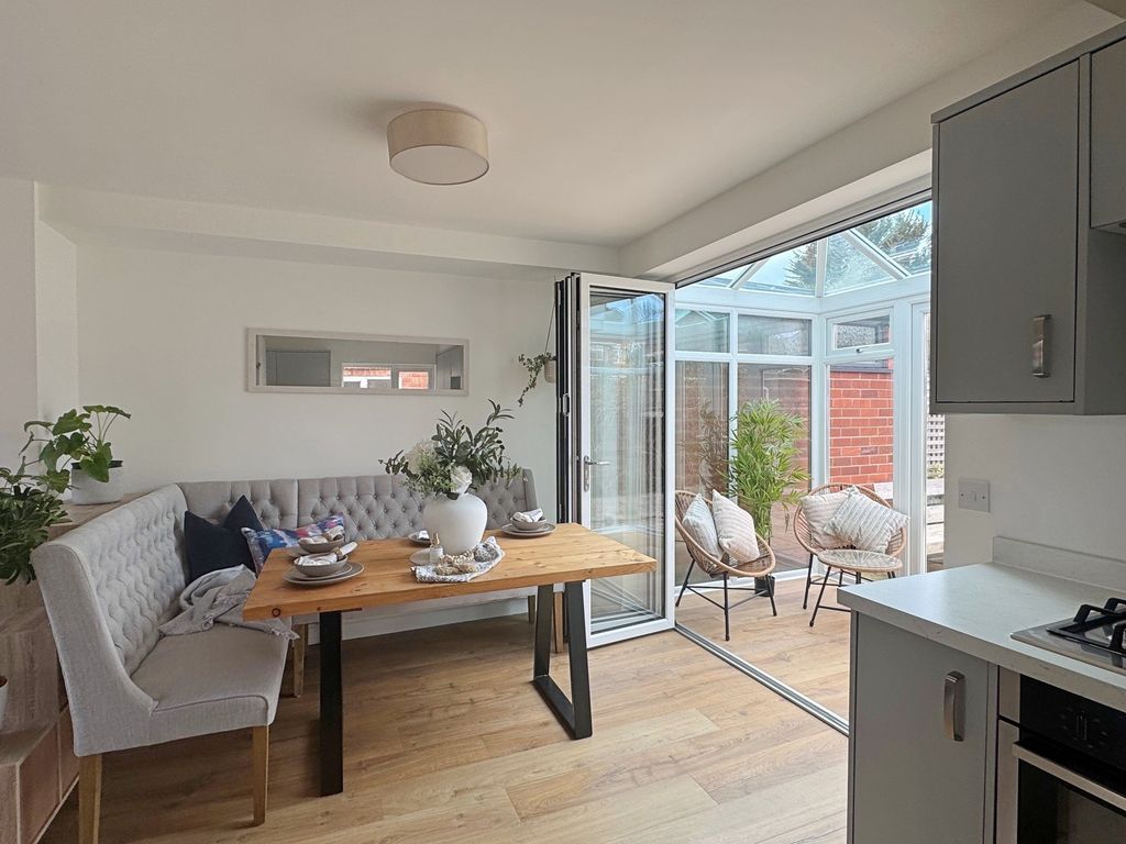 Property photo 3 of 15 Dining Area With Bi-Folds