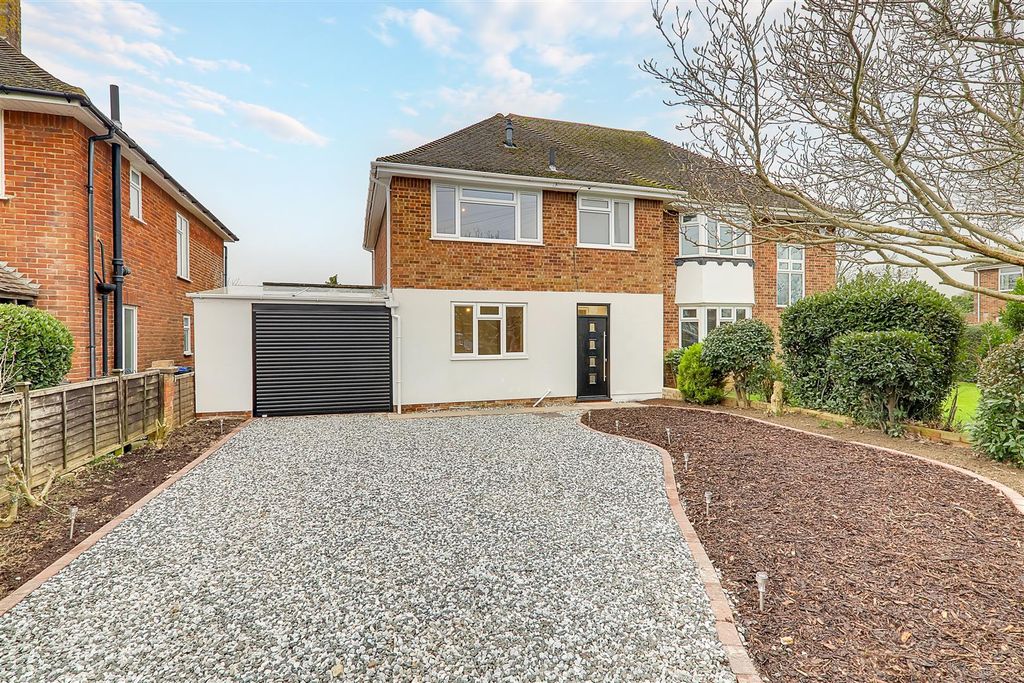 Property photo 1 of 23 Img_7824-Img_7826.Jpg