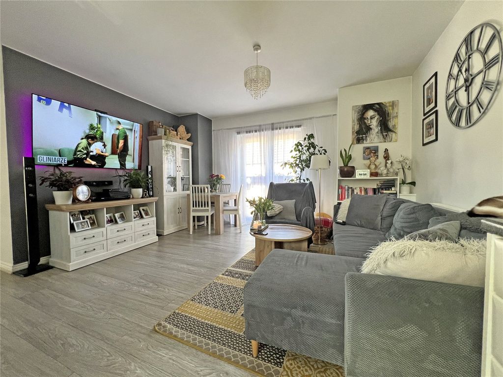 Property photo 2 of 12 Picture No. 03