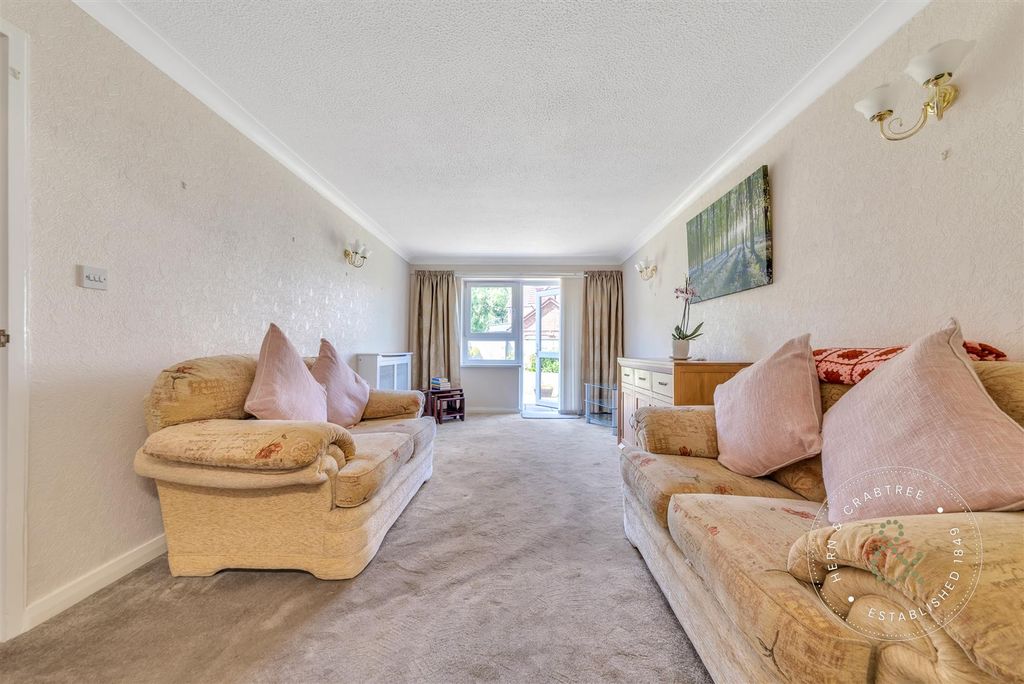 Property photo 3 of 24 Restway-Court-13.Jpg