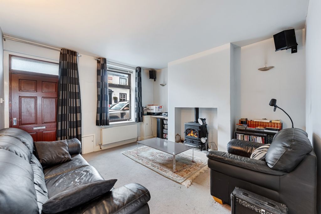 Property photo 2 of 21 Photograph 2