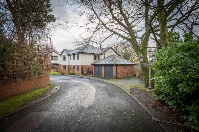 Property photo 2 of 54 55