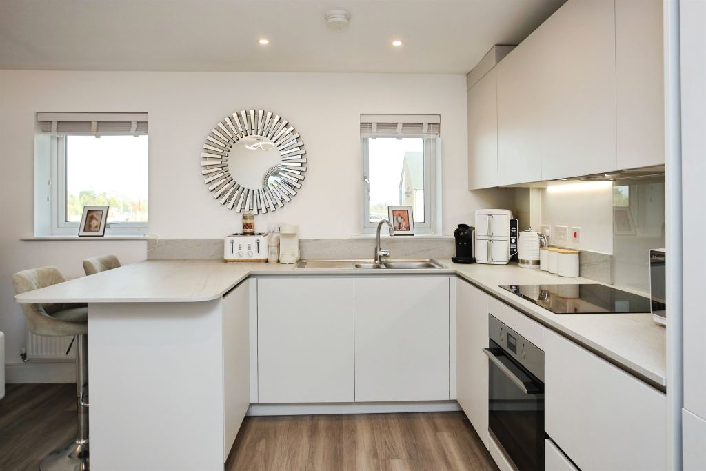 Property photo 2 of 11