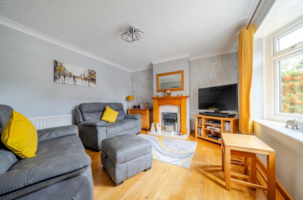 Property photo 2 of 21 1346082-13-68B59Ef692B77