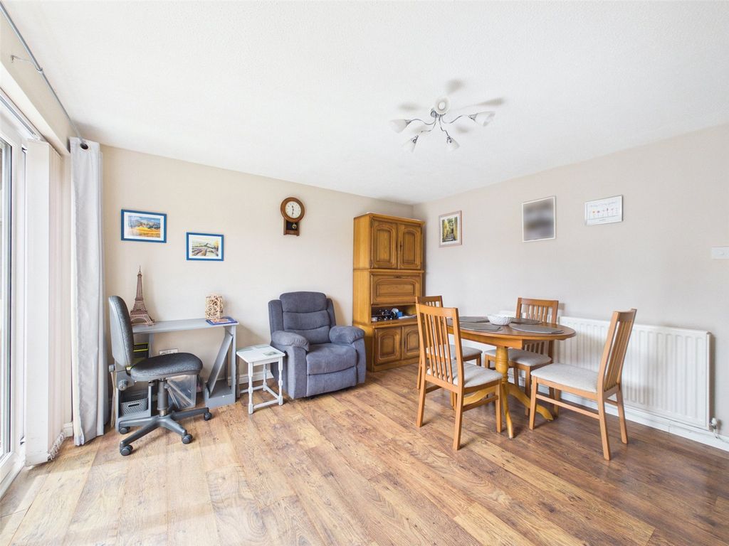 Property photo 3 of 11 Picture No. 08