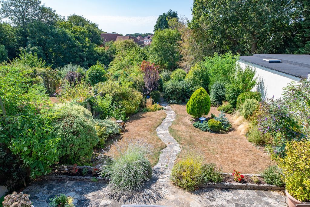Property photo 2 of 16 Photo 15