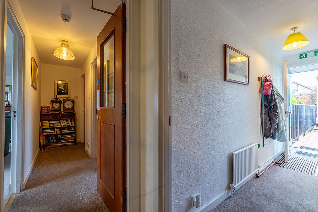 Property photo 2 of 47