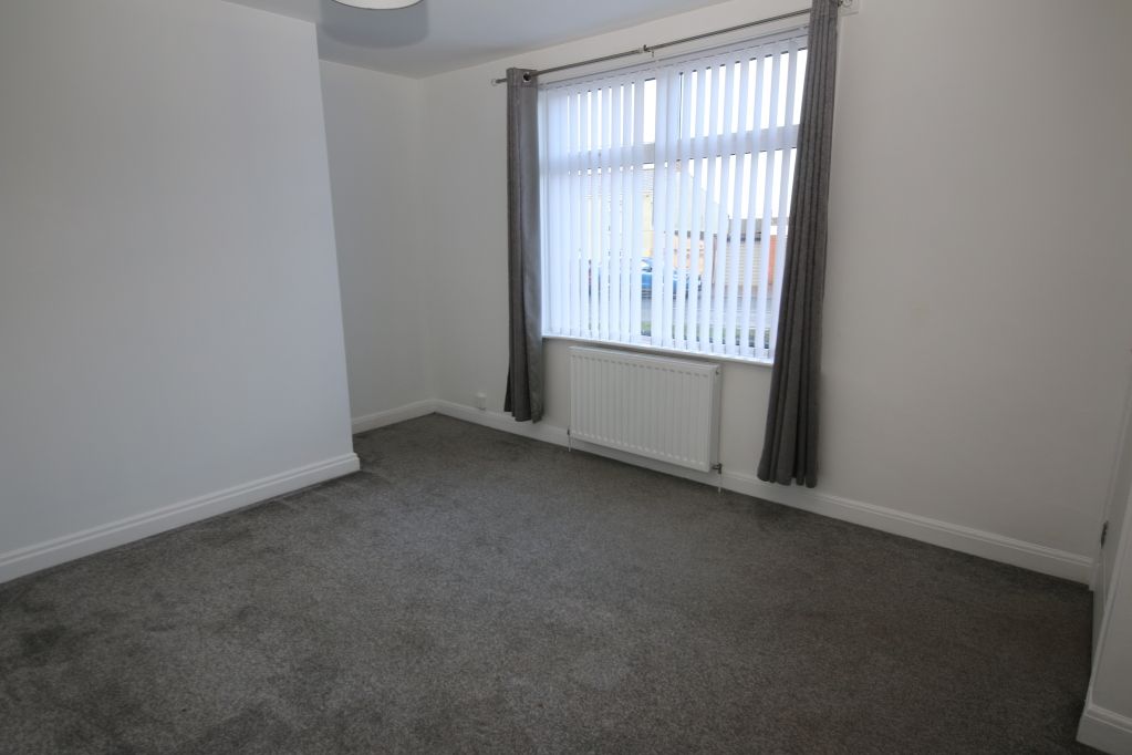 Property photo 3 of 8 Picture No. 13