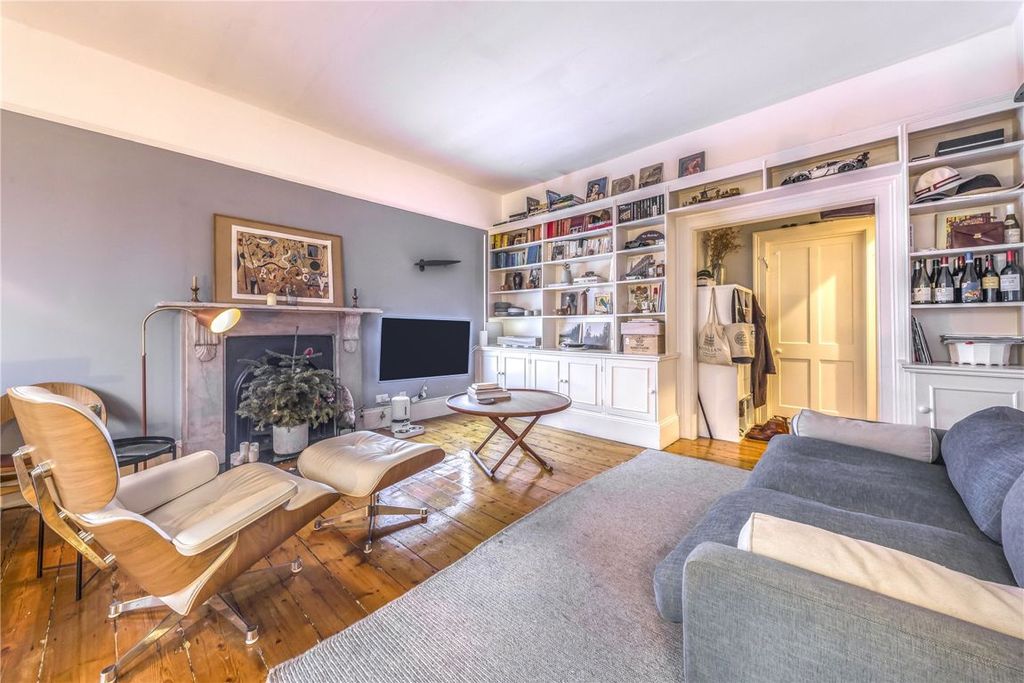 Property photo 3 of 6