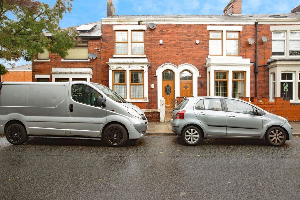 Property photo 1 of 19