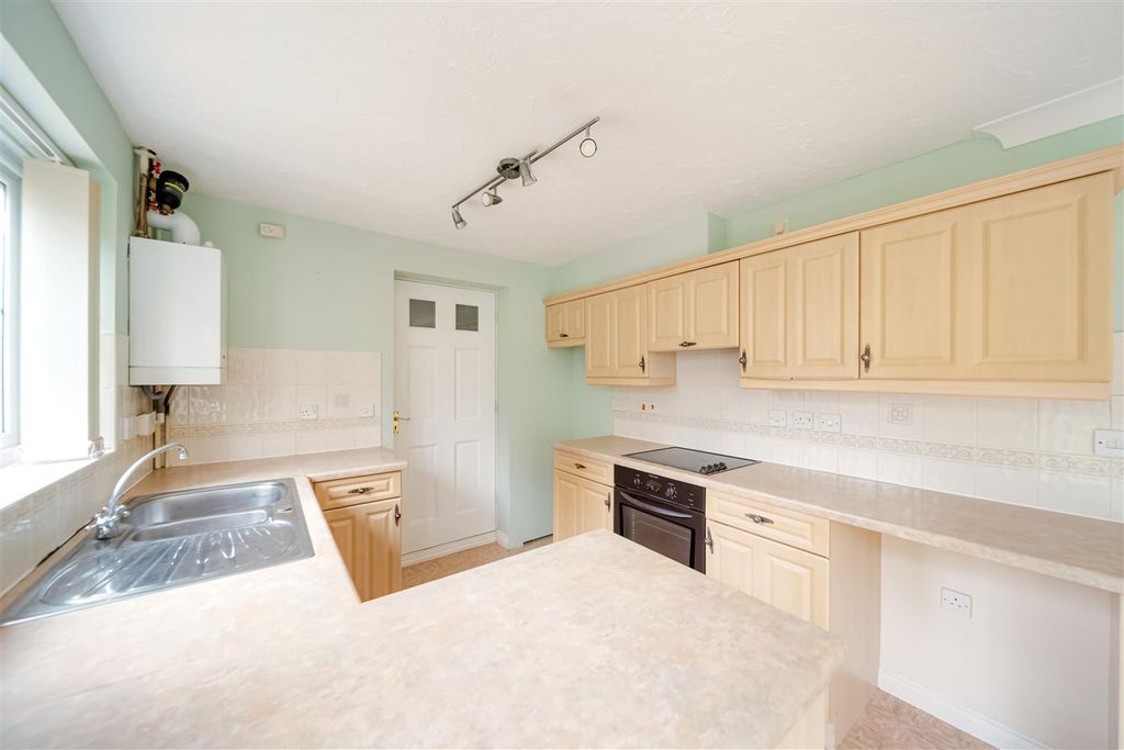 Property photo 3 of 12 The Lloyds-19.Jpg