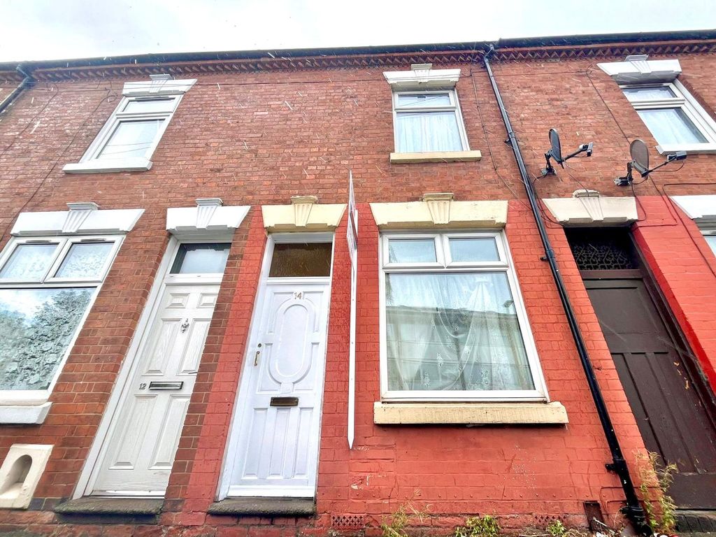 Property photo 1 of 12