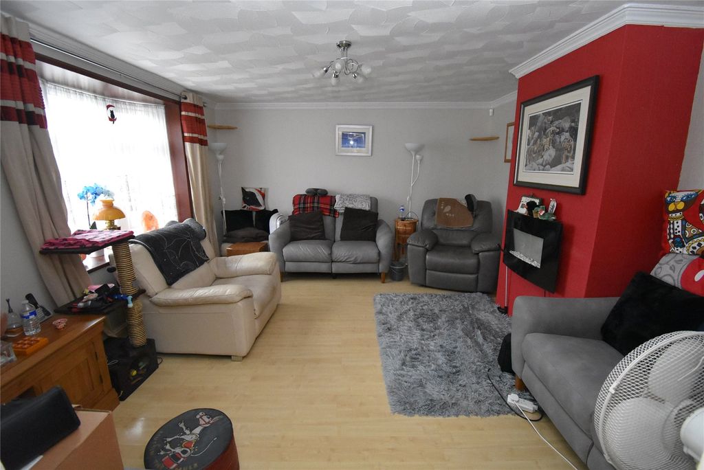 Property photo 2 of 17 Picture No. 19