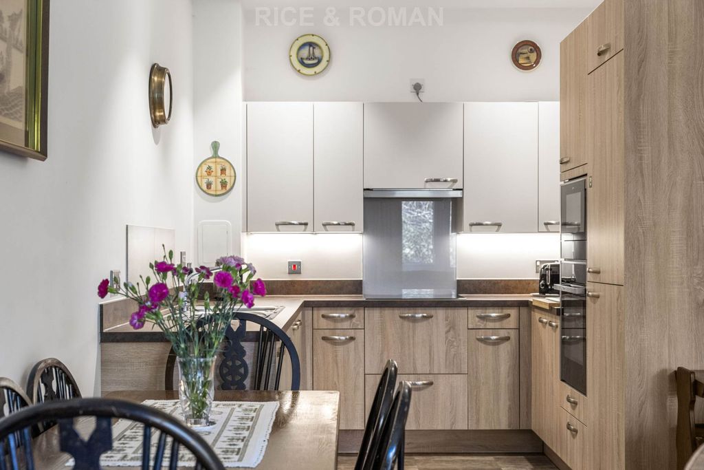 Additional image 7 of 2 bed flat for saleKeble Court, Fleet GU52