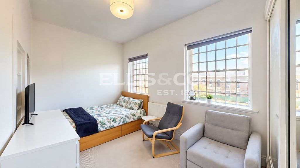 Property photo 2 of 11 Picture No. 05