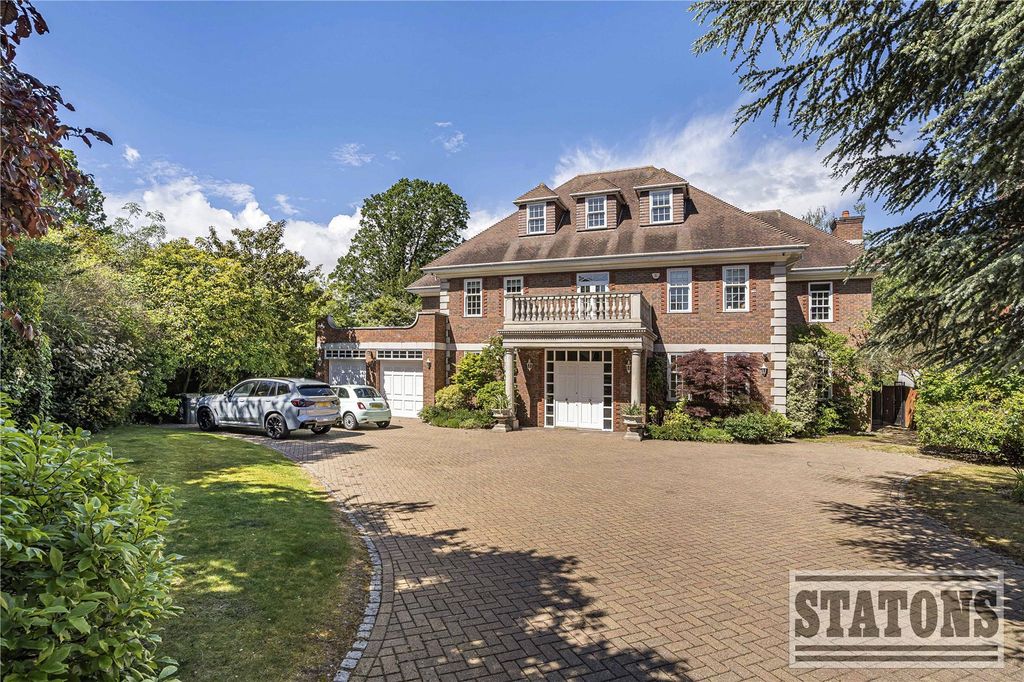 Property photo 1 of 37 Picture No. 80
